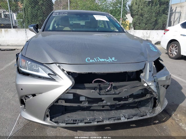 Lexus ES 300H 2021 58ADA1C11MU008667 Image 13