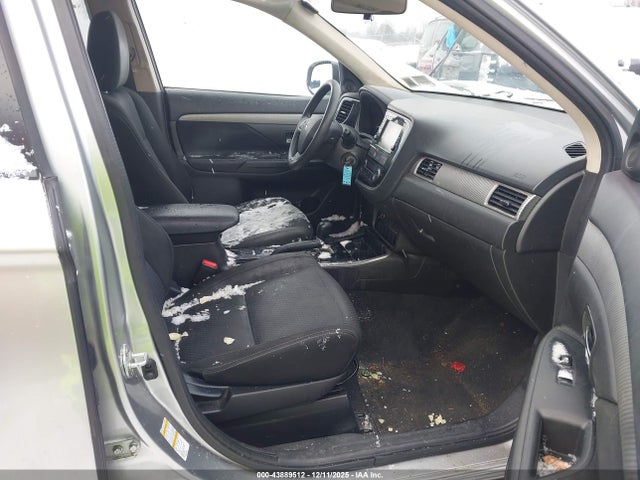 2018 MITSUBISHI OUTLANDER JA4AZ3A39JJ005501 Photo 4