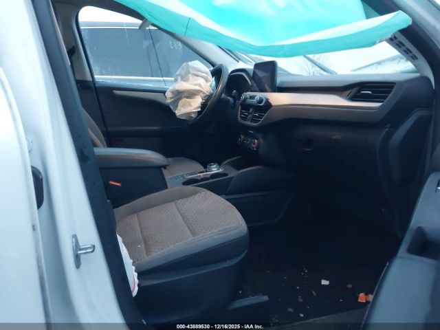 2022 FORD ESCAPE 1FMCU9G65NUA07134 Photo 4