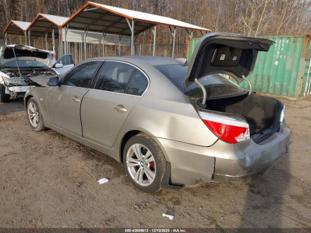 2010 BMW 528I WBANV1C51AC388809 Photo 2