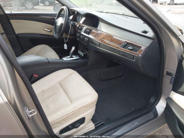 2010 BMW 528I WBANV1C51AC388809 Photo 4