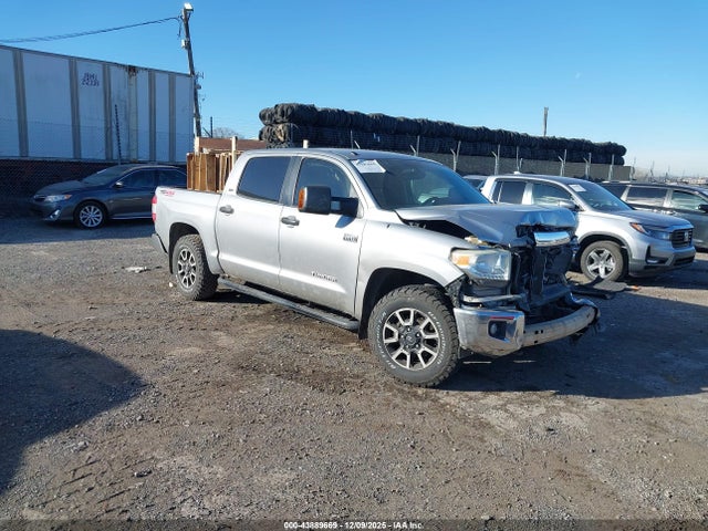 Toyota Tundra Sr5 5.7l V8 2014 5TFDW5F15EX346783 главное изображение