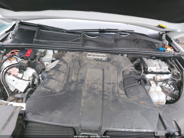 2018 AUDI Q7 WA1LAAF72JD042758 Photo 9