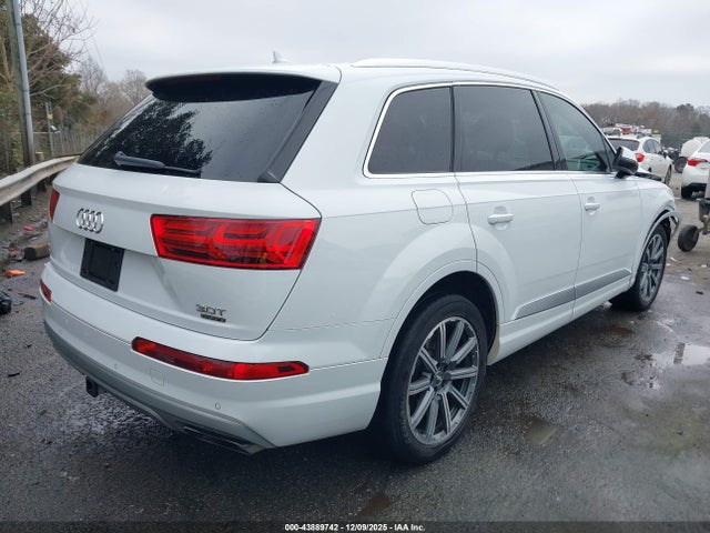 2018 AUDI Q7 WA1LAAF72JD042758 Photo 3
