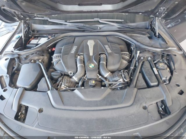 2017 BMW 750I WBA7F0C3XHGM22215 Photo 9