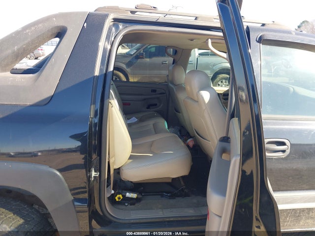 2005 Chevrolet Avalanche 1500 Z66 მანქანა იყიდება აუქციონზე, vin: 3GNEC12ZX5G150240, აუქციონის ნომერი: 43889961