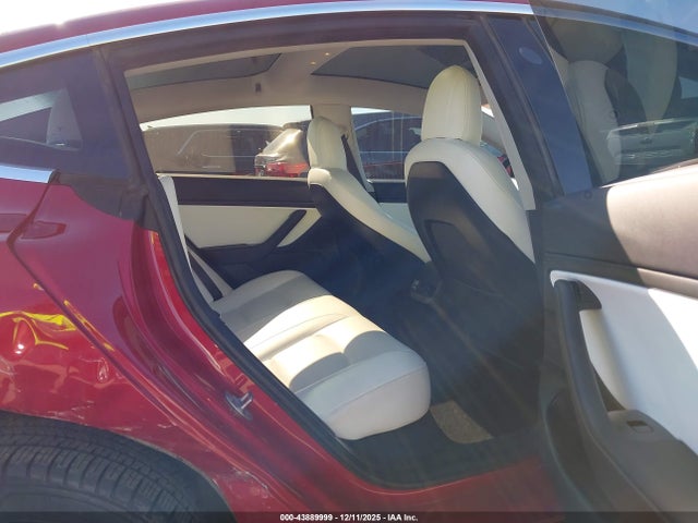 2018 TESLA MODEL 3 5YJ3E1EBXJF100771 Photo 7