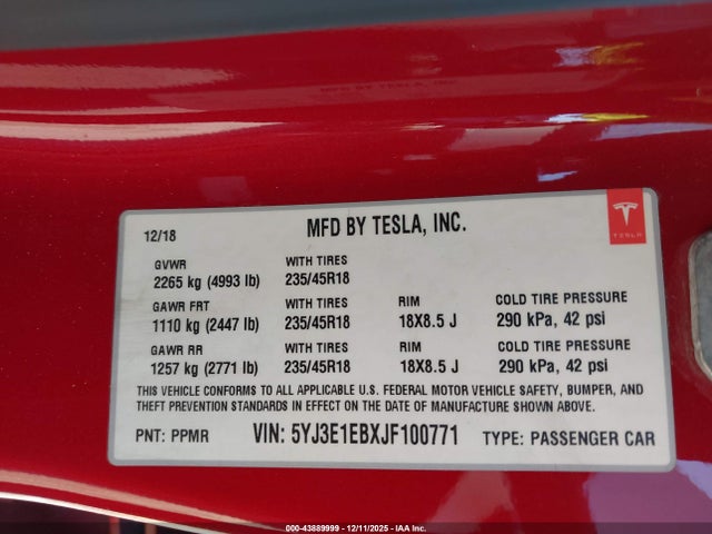 2018 TESLA MODEL 3 5YJ3E1EBXJF100771 Photo 8