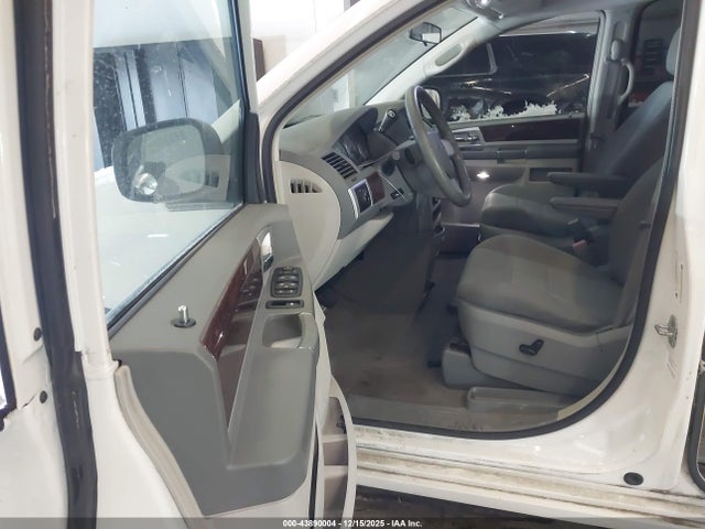 Aukcja sprzedaży 2010 Chrysler Town & Country Touring, vin: 2A4RR5D14AR431665, numer aukcji: 43890004