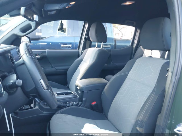 3TMAZ5CN4NM170610 Toyota Tacoma Trd Sport