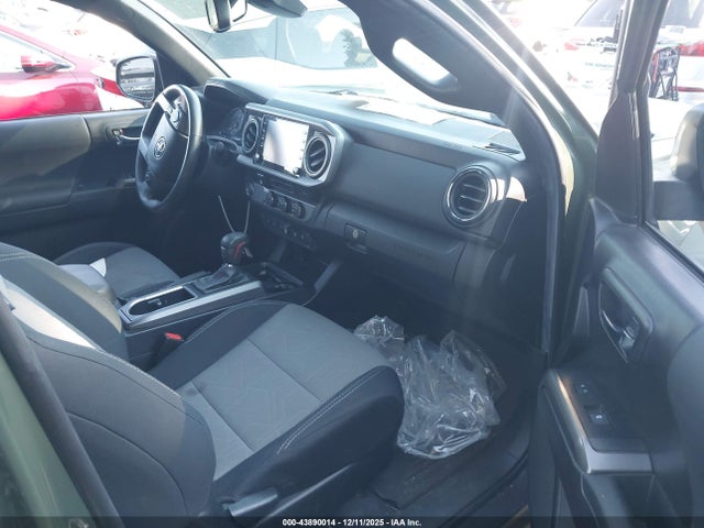 3TMAZ5CN4NM170610 Toyota Tacoma Trd Sport