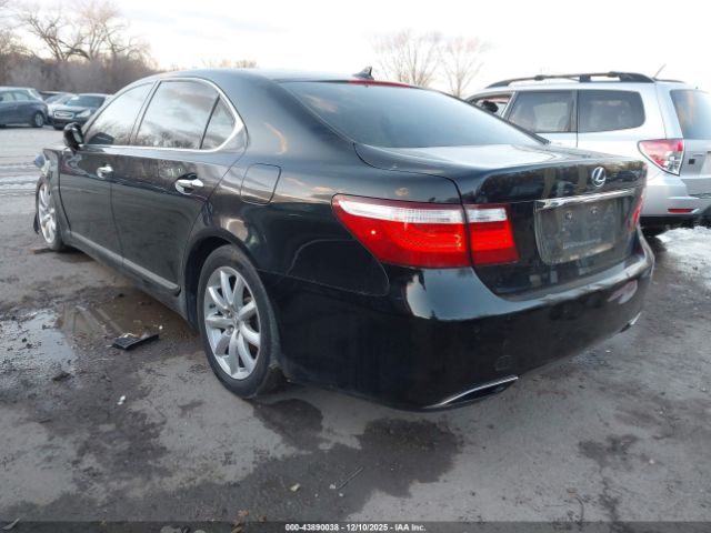 2007 LEXUS LS 460 JTHGL46F775002400 Photo 2