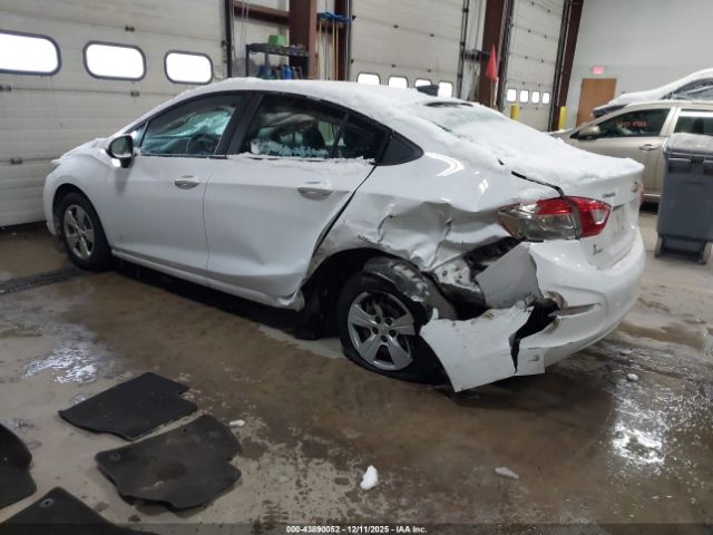 2017 CHEVROLET CRUZE 1G1BB5SMXH7153352 Photo 2