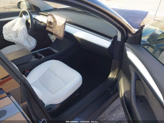 2021 TESLA MODEL 3 5YJ3E1EA3MF085932 Photo 4