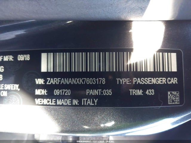 ZARFANANXK7603178 Alfa Romeo Giulia Awd
