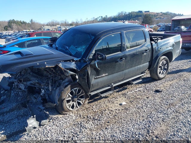 Toyota Tacoma 2021 5TFCZ5AN6MX257512 Image 2