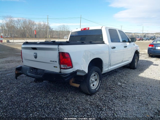 2016 RAM 1500 1C6RR7KG2GS377273 Photo 3
