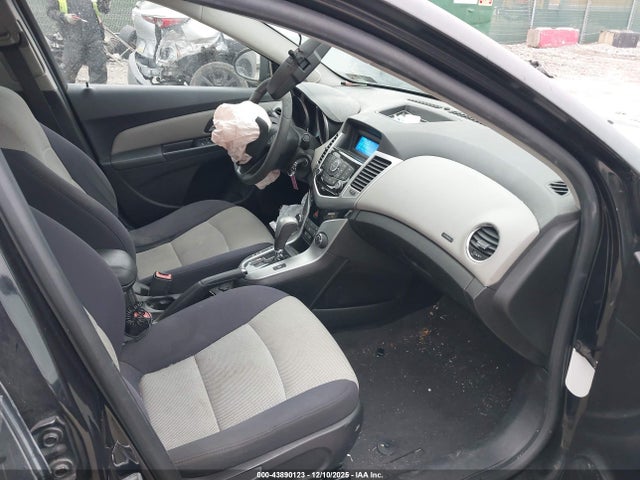 2013 CHEVROLET CRUZE 1G1PA5SG1D7137781 Photo 4