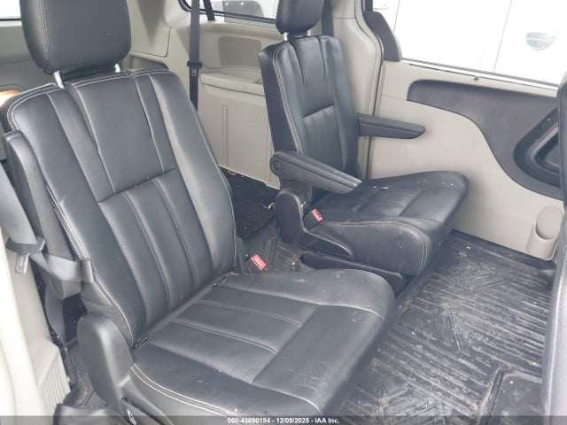 Продажа на аукционе авто 2016 Chrysler Town & Country Touring, vin: 2C4RC1BG7GR306434, номер лота: 43890154