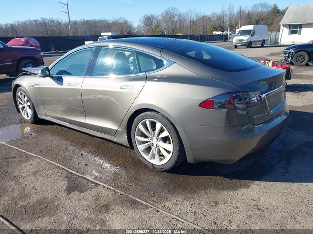 2016 TESLA MODEL S 5YJSA1E29GF155860 Photo 2