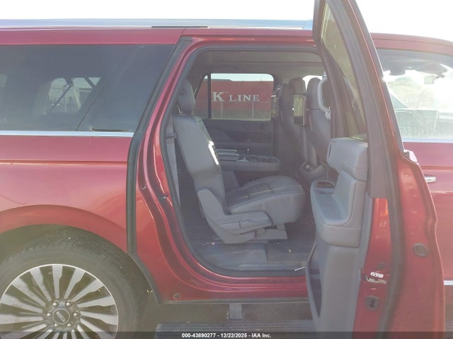 5LMJJ3LT7JEL08126 Lincoln Navigator L Reserve