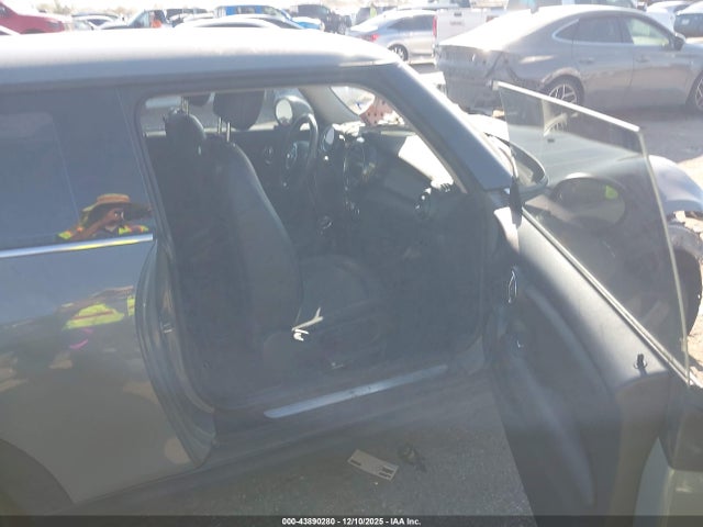 2019 MINI HARDTOP WMWXP5C56K2H29920 Photo 4