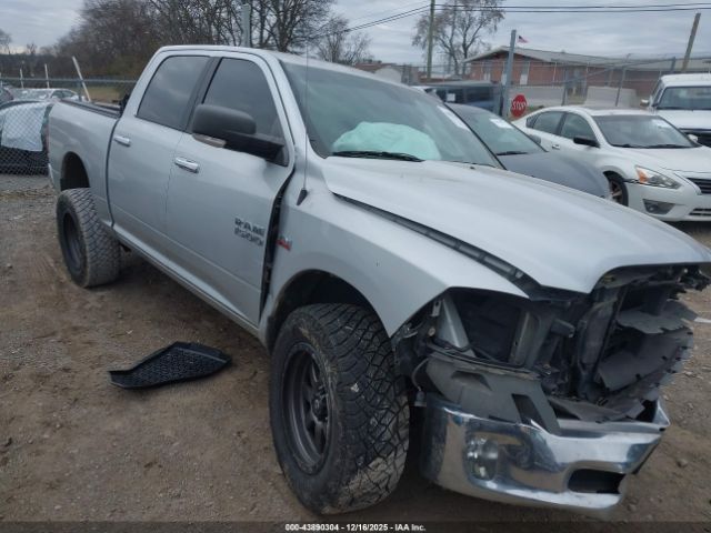 2015 RAM 1500 1C6RR7LT6FS568656