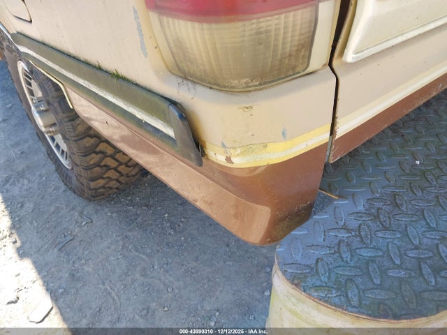 43890310 :رقم المزاد ، 1FTCF15N1HNB06221 vin ، 1987 Ford F150 مزاد بيع