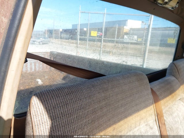 43890310 :رقم المزاد ، 1FTCF15N1HNB06221 vin ، 1987 Ford F150 مزاد بيع