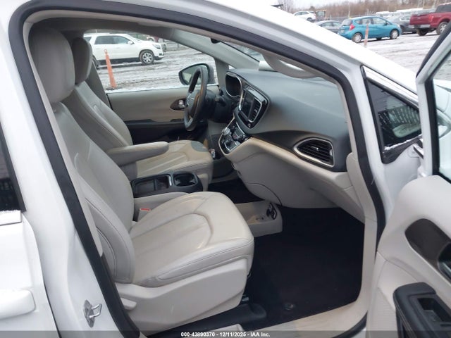 2021 Chrysler Voyager Lxi მანქანა იყიდება აუქციონზე, vin: 2C4RC1DG8MR506490, აუქციონის ნომერი: 43890370