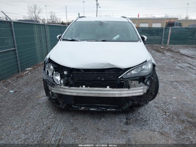 2021 Chrysler Voyager Lxi მანქანა იყიდება აუქციონზე, vin: 2C4RC1DG8MR506490, აუქციონის ნომერი: 43890370