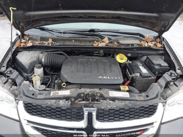 Auction sale of the 2017 Dodge Grand Caravan Se, vin: 2C4RDGBG5HR563447, lot number: 43890396