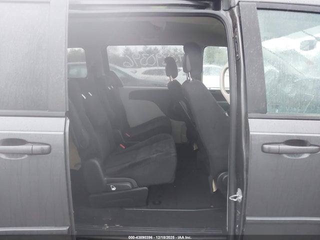 Auction sale of the 2017 Dodge Grand Caravan Se, vin: 2C4RDGBG5HR563447, lot number: 43890396