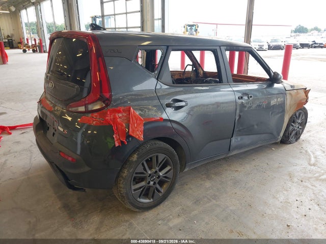 2021 Kia Soul S მანქანა იყიდება აუქციონზე, vin: KNDJ23AU8M7794714, აუქციონის ნომერი: 43890418