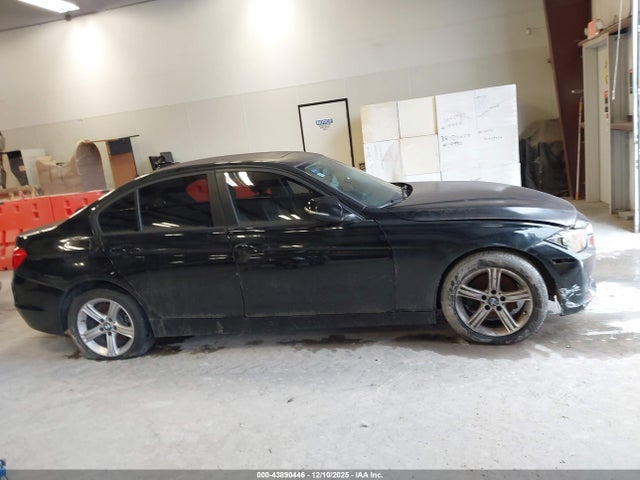 43890446 :رقم المزاد ، WBA3B3G5XFNR87841 vin ، 2015 Bmw 328i Xdrive مزاد بيع