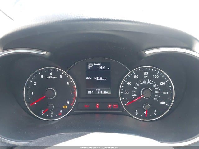 3KPFK4A75HE046885 KIA FORTE LX