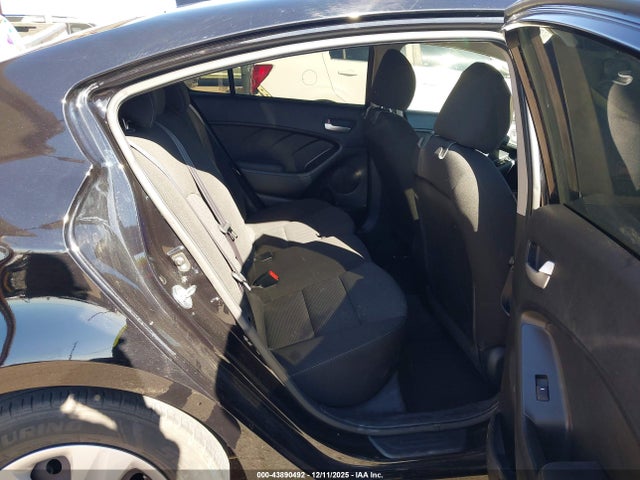3KPFK4A75HE046885 KIA FORTE LX