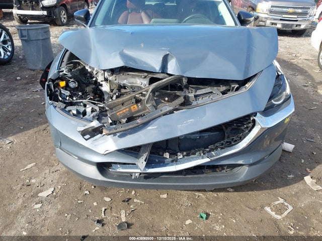 3MVDMBCL6NM421389 Mazda Cx-30 Carbon Edition
