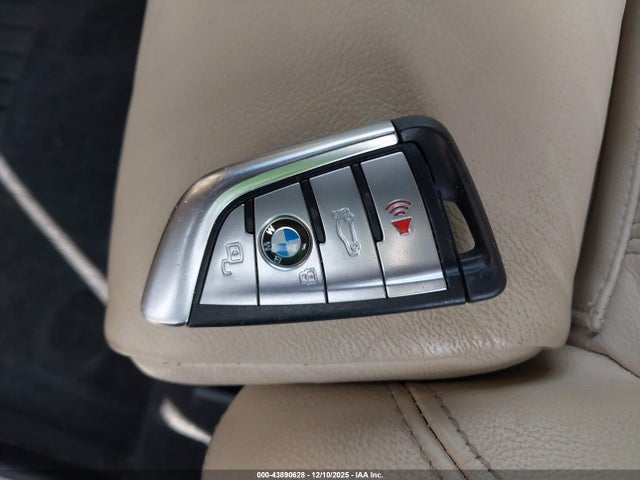 2021 BMW X5 5UXCR6C08M9E11666 Photo 10