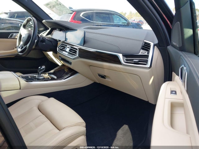 2021 BMW X5 5UXCR6C08M9E11666 Photo 4