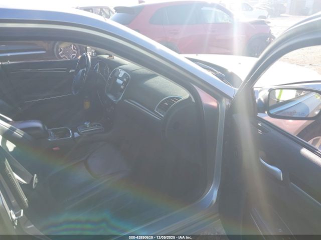 2015 CHRYSLER 300 2C3CCAAG4FH766537 Photo 4