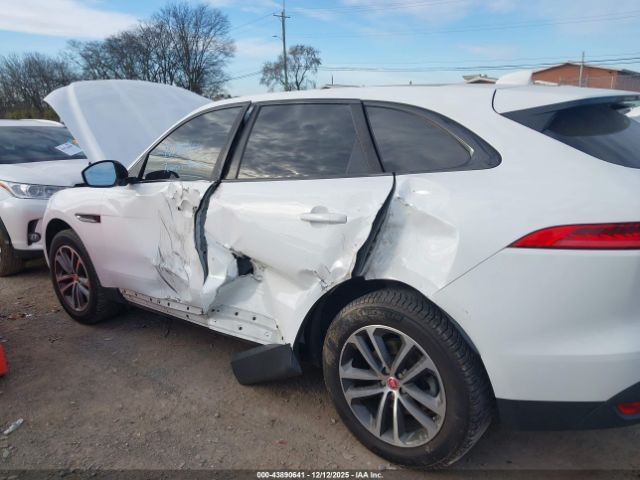 2017 JAGUAR F-PACE SADCJ2BV2HA054554 Photo 5