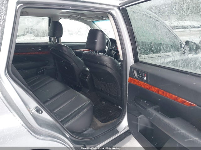 43890690 :رقم المزاد ، 4S4BRCKC9B3439802 vin ، 2011 Subaru Outback 2.5i Limited مزاد بيع