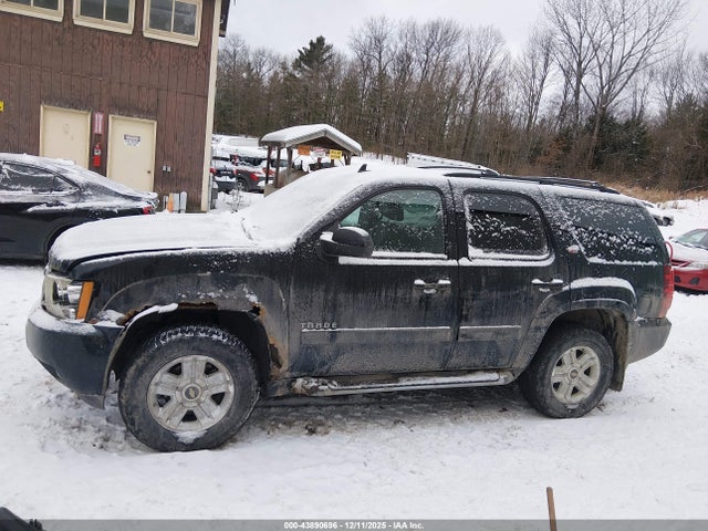 43890696 :رقم المزاد ، 1GNSKBE01BR395013 vin ، 2011 Chevrolet Tahoe Lt مزاد بيع