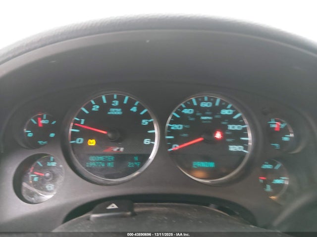 43890696 :رقم المزاد ، 1GNSKBE01BR395013 vin ، 2011 Chevrolet Tahoe Lt مزاد بيع