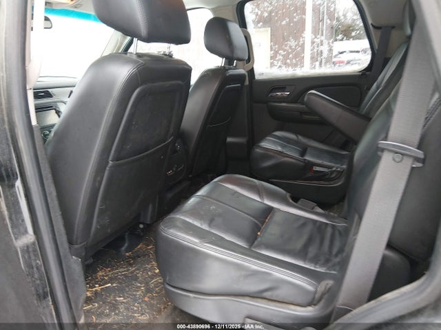 43890696 :رقم المزاد ، 1GNSKBE01BR395013 vin ، 2011 Chevrolet Tahoe Lt مزاد بيع