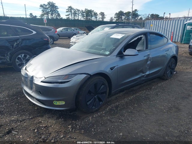 2025 TESLA MODEL 3 5YJ3E1EA5SF013191 Photo 1