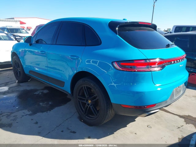 2021 PORSCHE MACAN WP1AA2A55MLB14358 Photo 2