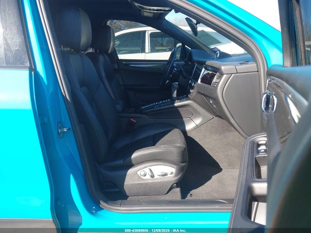 2021 PORSCHE MACAN WP1AA2A55MLB14358 Photo 4
