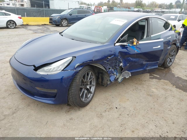 2018 TESLA MODEL 3 5YJ3E1EAXJF034200 Photo 1